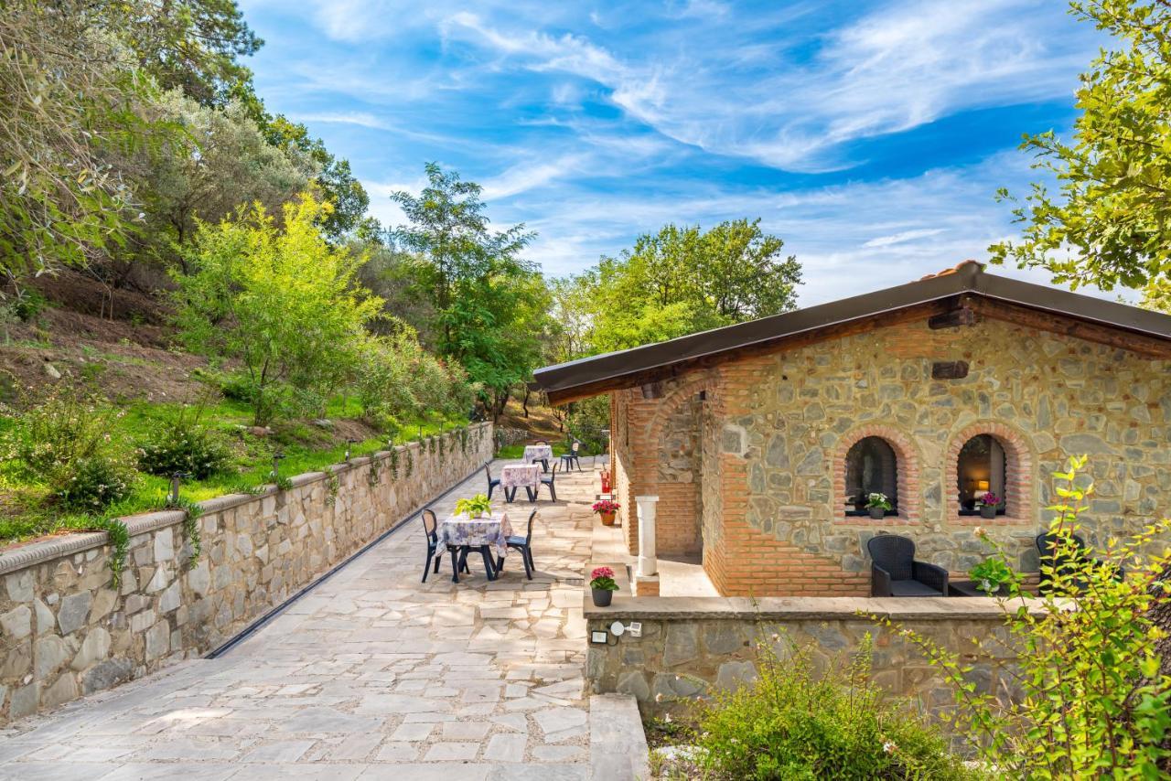 קסטלנואובו מגרה Ippotur Medieval Resort מראה חיצוני תמונה